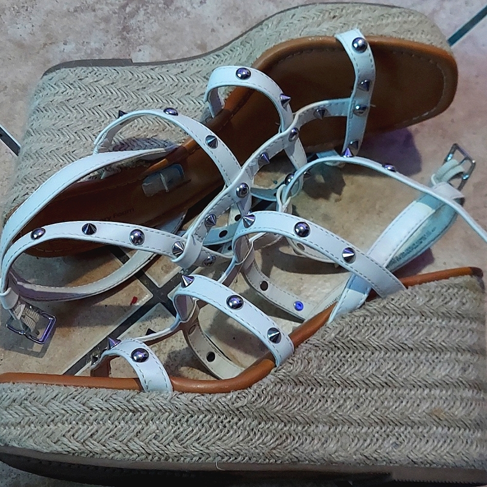 Wedges - Picture 2 of 2